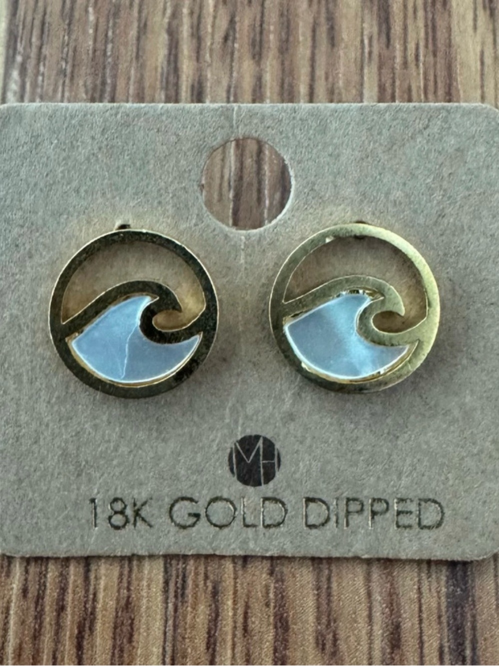 18K Gold Dipped Mother of Pearl Wave Stud Earrings